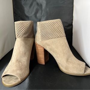 Dolce Vita Booties Size 8.5